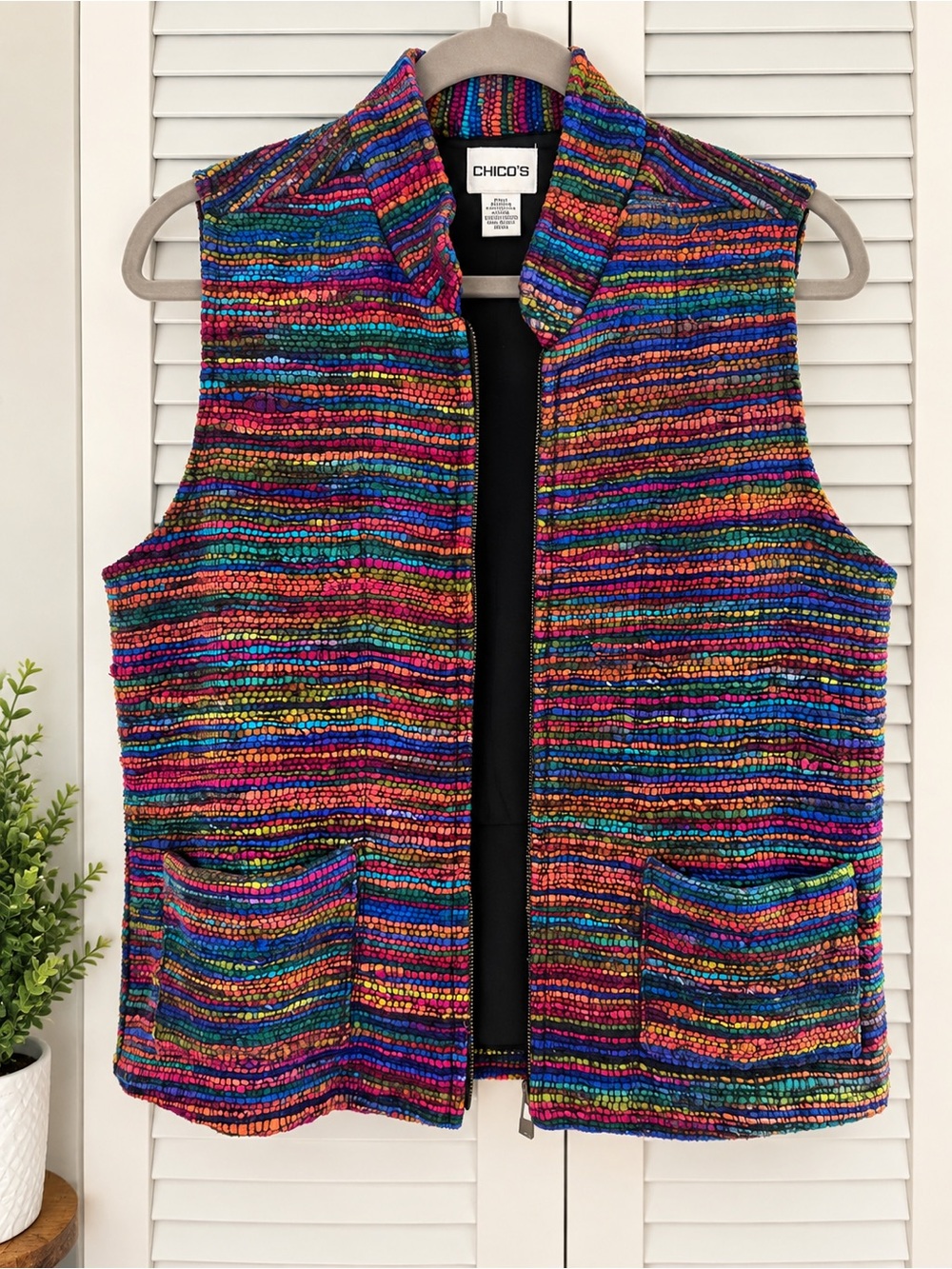 Chico’s Multicolor Rainbow Textured Woven Vest Size 1 Boho Art to Wear